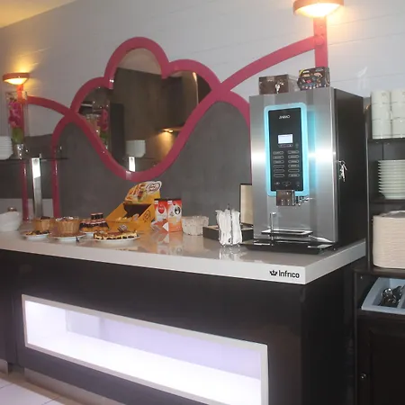 酒店 The Originals City, La Closerie, Nantes Nord 3*