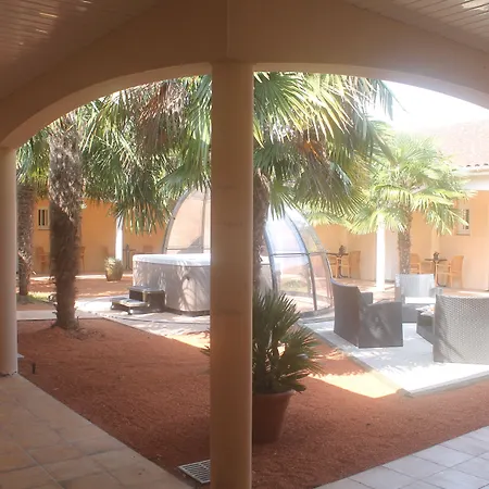 Hotel The Originals City, La Closerie, Nantes Nord Carquefou