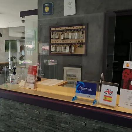 Hotel The Originals City, La Closerie, Nantes Nord Carquefou