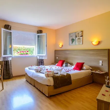 Hotel The Originals City, La Closerie, Nantes Nord