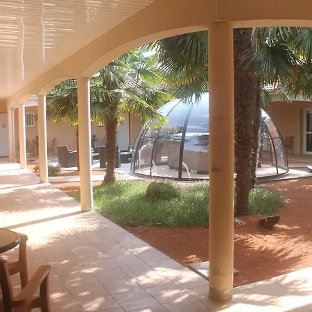 酒店 The Originals City, La Closerie, Nantes Nord 卡尔克富